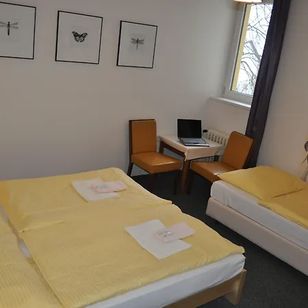 スヴォルノスト 3* プラハ